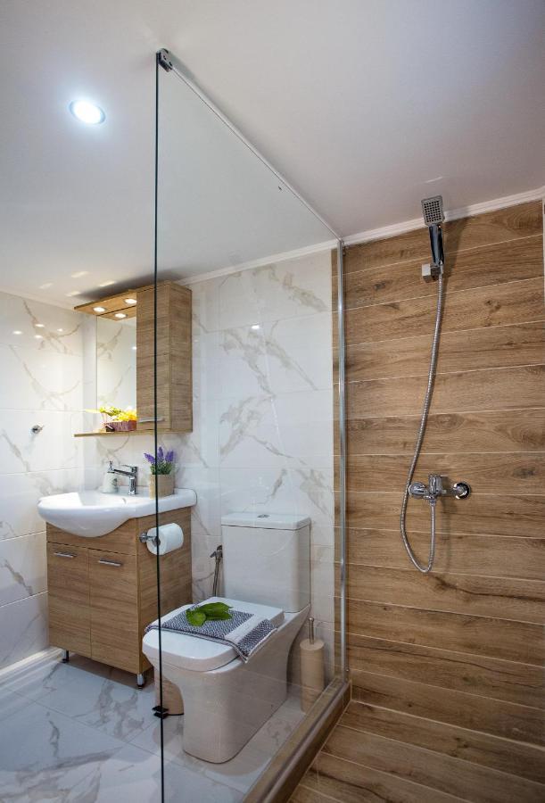 Apartamento Kaiafas Luxury Philoxenia Néa Péramos Exterior foto