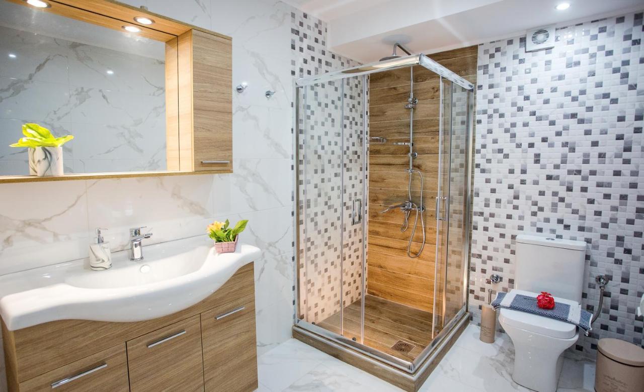 Apartamento Kaiafas Luxury Philoxenia Néa Péramos Exterior foto