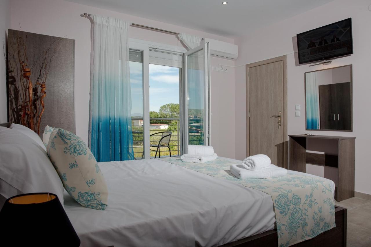 Apartamento Kaiafas Luxury Philoxenia Néa Péramos Exterior foto
